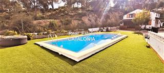 Xalet a Lloret Residencial - Montlloret. Acogedora casa con piscina cerca de la palya de lloret de mar.