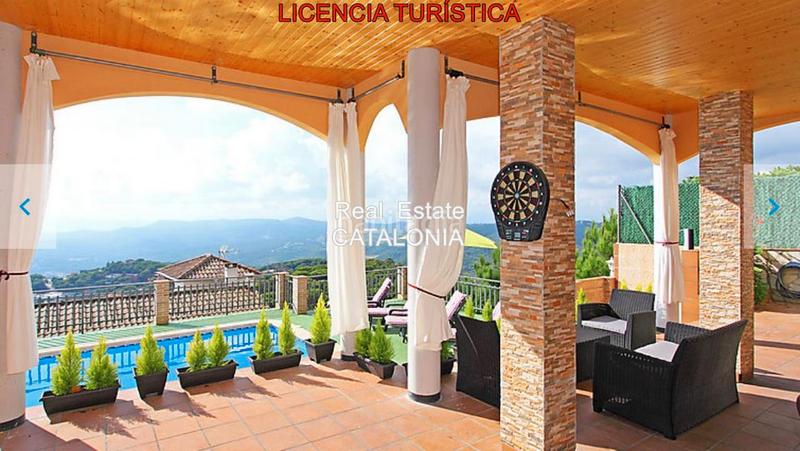 Foto 0612d2b6-38a4-4119-ae53-66368c8645ab. Xalet amb xemeneia calefacció aparcament piscina a Lloret de Mar