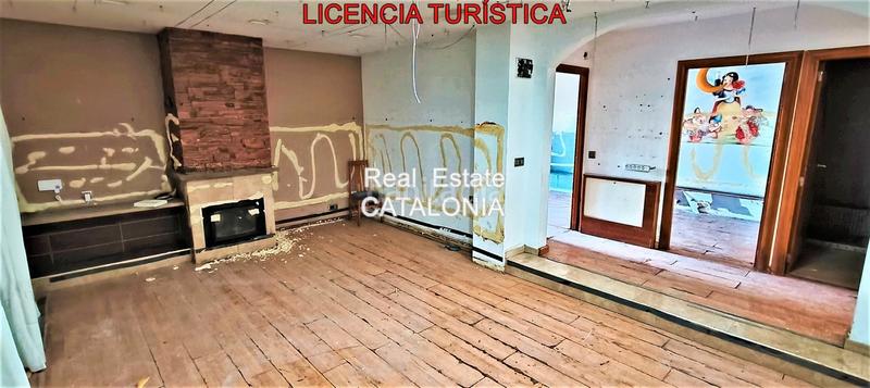 Foto 7b394ebe-1024-40b1-9e81-1379a9d0bbd7. Xalet amb xemeneia calefacció aparcament piscina a Lloret de Mar