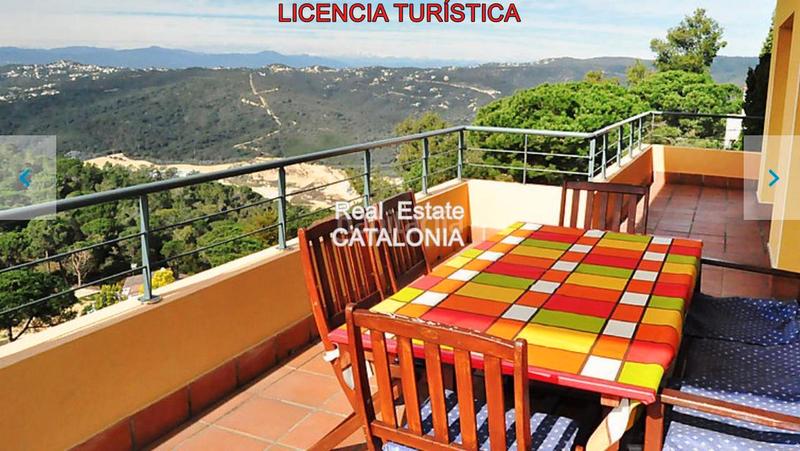 Foto 8cdd87f3-4b76-4cfb-8d4b-4807fa86f331. Xalet amb xemeneia calefacció aparcament piscina a Lloret de Mar