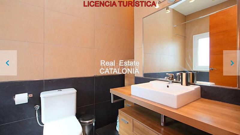 Foto b2481436-c015-4292-b53d-1854b9115dcd. Xalet amb xemeneia calefacció aparcament piscina a Lloret de Mar