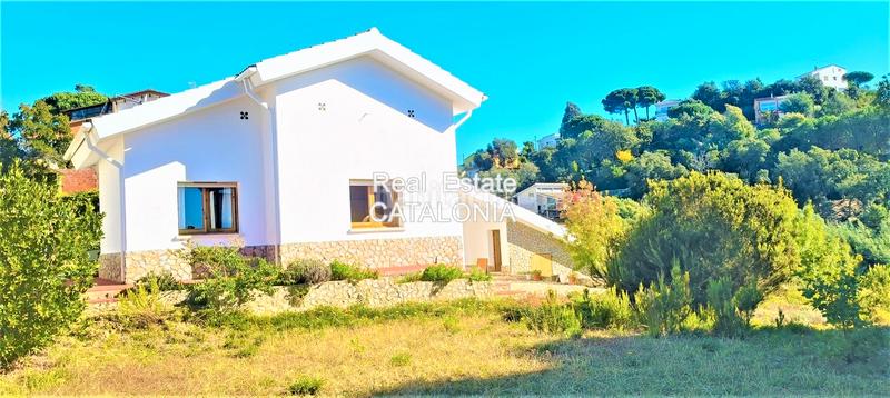 Foto 00f1aa41-a19b-4544-85d6-ffa59c5cc5f1. Xalet amb xemeneia calefacció aparcament a Lloret Residencial - Montlloret Lloret de Mar