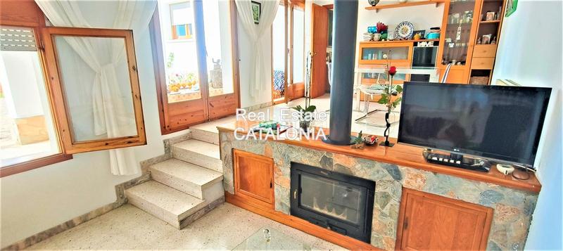 Foto 3321aee2-fd64-40df-8d35-164033de2c24. Xalet amb xemeneia calefacció aparcament a Lloret Residencial - Montlloret Lloret de Mar