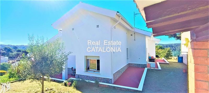 Foto c47eaf02-f314-46dd-b623-a025a92bf084. Xalet amb xemeneia calefacció aparcament a Lloret Residencial - Montlloret Lloret de Mar