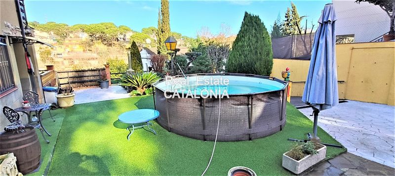 Foto 8373f36a-6d9b-4b5f-a718-6b9efd3df29b. Xalet amb xemeneia calefacció aparcament piscina a Maçanet de la Selva