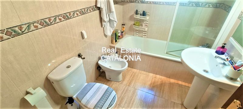 Foto 975e6ff0-1b4b-4f21-a36c-1a0b80b491bd. Xalet amb xemeneia calefacció aparcament a Lloret Residencial - Montlloret Lloret de Mar