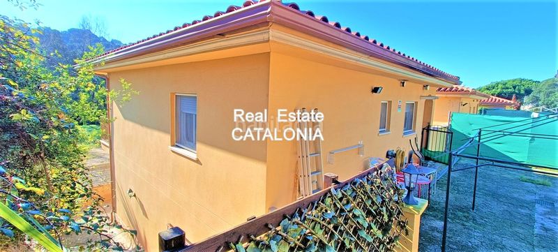 Foto d943e27e-3a2c-4eeb-982c-ed55dd0b26a7. Xalet amb xemeneia calefacció aparcament a Lloret Residencial - Montlloret Lloret de Mar
