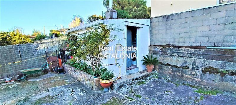 Foto a8300a07-9976-4e25-acdc-9f4487ba89d6. Xalet amb xemeneia calefacció aparcament piscina a Lloret de Mar