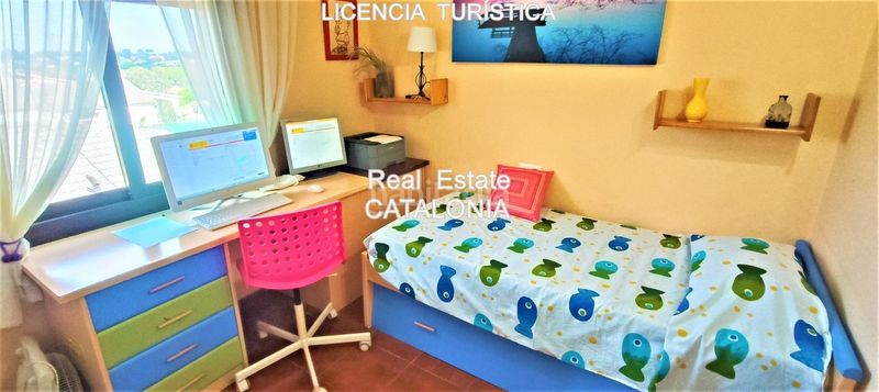 Foto c52ce75f-41a8-475e-a2b5-3d873ceedd11. Xalet amb xemeneia calefacció aparcament piscina a Lloret de Mar