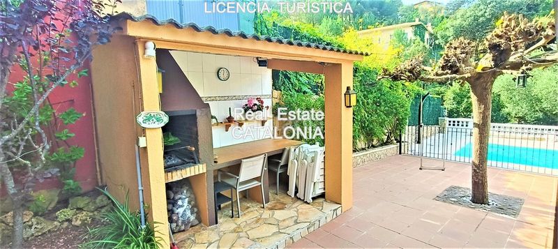 Foto f1264848-c6a7-4756-8fa8-08c8c38ee90a. Xalet amb xemeneia calefacció aparcament piscina a Lloret de Mar