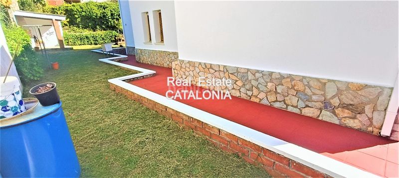 Foto b5c7af09-f4bd-4e67-b93f-a7eea9f8f774. Xalet amb xemeneia calefacció aparcament a Lloret Residencial - Montlloret Lloret de Mar