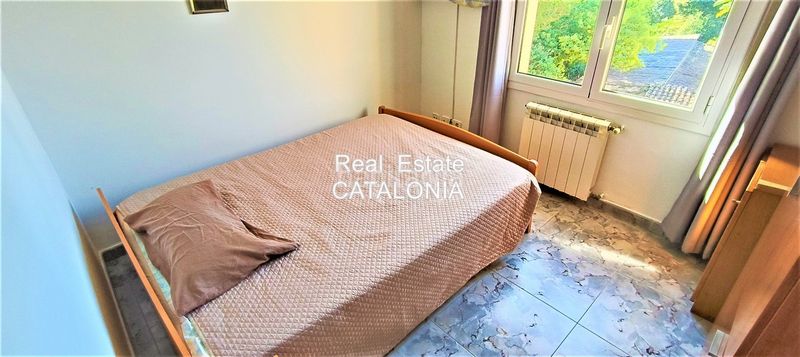 Foto 06c323df-c358-47d8-a80e-e398c063f4e9. Xalet amb xemeneia calefacció aparcament a Roca Grossa Lloret de Mar