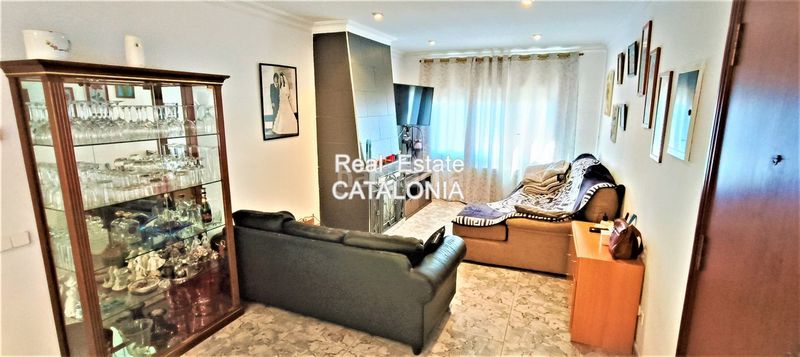 Foto 1683f3bc-2f9e-4c11-94e1-789f5b7d60a0. Xalet amb xemeneia calefacció aparcament a Roca Grossa Lloret de Mar