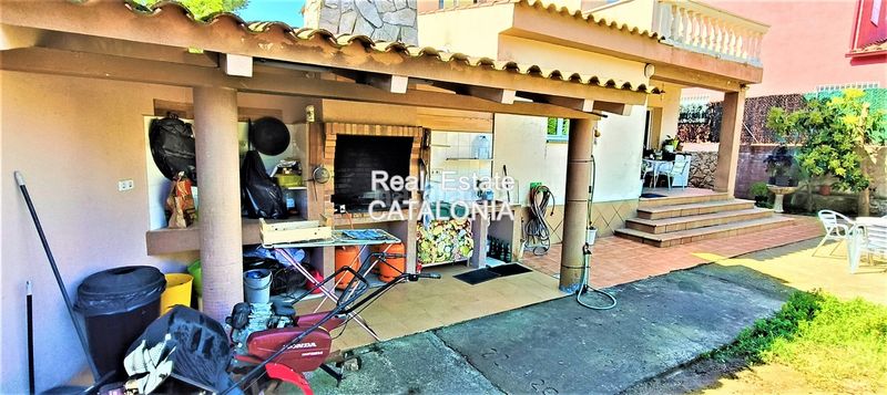 Foto 3556634a-b1e8-44d6-9e5d-80dd445676c2. Xalet amb xemeneia calefacció aparcament a Roca Grossa Lloret de Mar