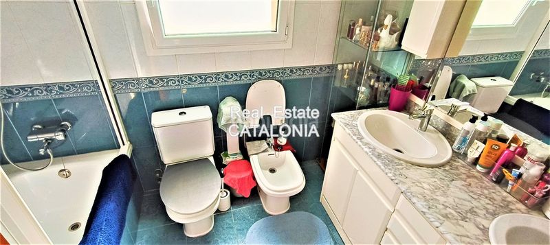 Foto 3730a2b1-e97b-4c37-887a-b340b021b13a. Xalet amb xemeneia calefacció aparcament a Roca Grossa Lloret de Mar