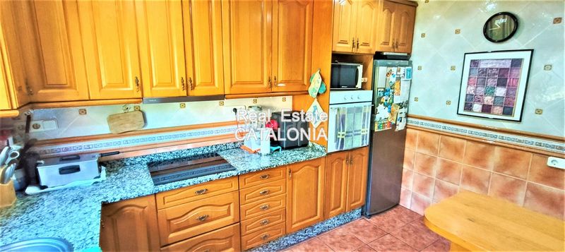 Foto e4605926-b799-4e61-bf98-cda5b2900d68. Xalet amb xemeneia calefacció aparcament a Roca Grossa Lloret de Mar