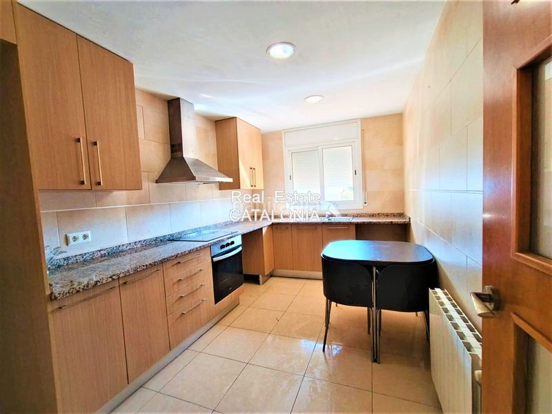 Foto 188fde18-ab8b-41f6-9449-6510aad7def1. Casa adossada amb calefacció aparcament a Lloret Residencial - Montlloret Lloret de Mar