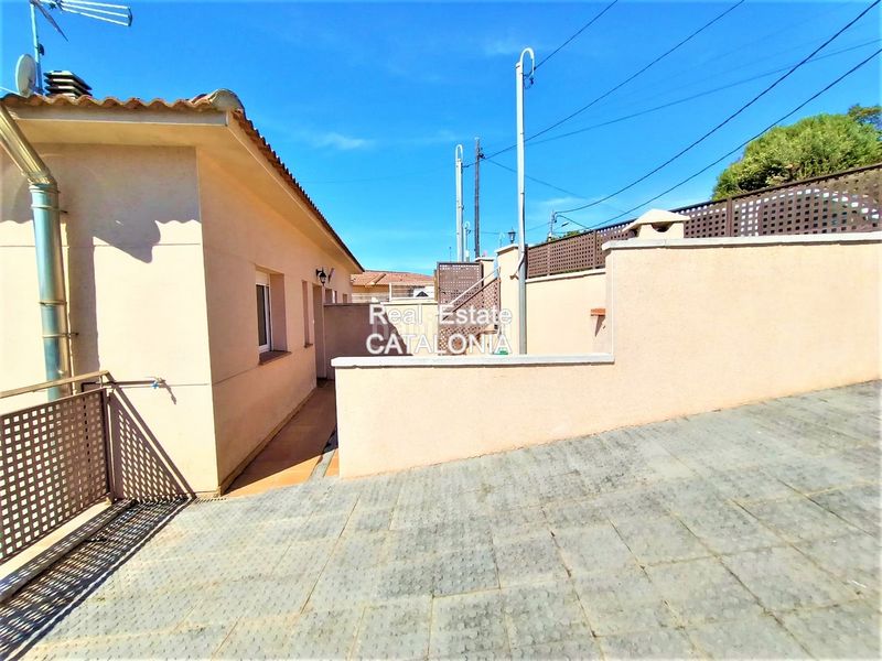 Foto f0c0eaa7-0084-492f-be46-b189ab7194d6. Casa adossada amb calefacció aparcament a Lloret Residencial - Montlloret Lloret de Mar