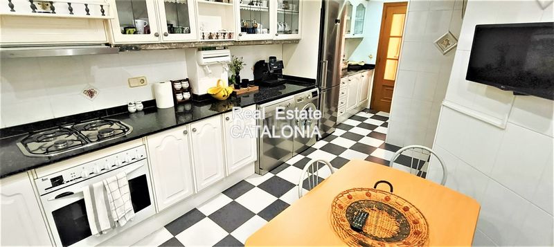 Foto 489a9c56-ebf8-4fd8-9b39-5f5241443b73. Dachwohnung mit heizung in Centre Lloret de Mar