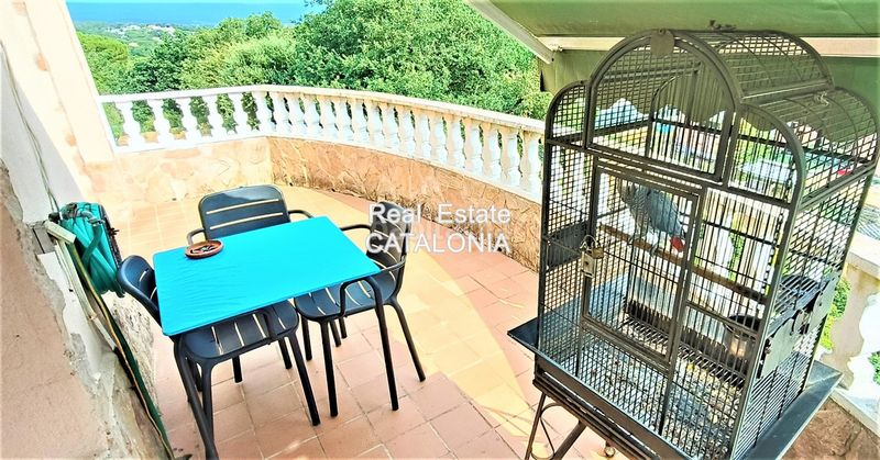 Foto e8da1761-2c26-480e-a98e-1af2455c45e6. Xalet amb xemeneia calefacció aparcament piscina a Lloret de Mar