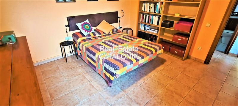 Foto f00a8c7b-13ca-4357-b95b-cc0a07dac9b7. Xalet amb xemeneia calefacció aparcament a Mas Romeu Lloret de Mar