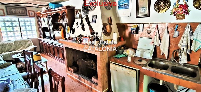 Foto acb31fe0-2457-485e-b01c-f8abdbcfa078. Chalet con camino riscaldamento parcheggio in Condado del Jaruco - Puigventós Lloret de Mar