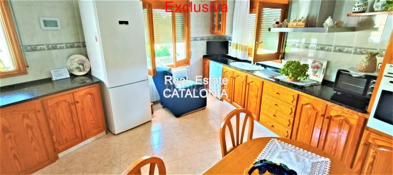 Foto d0841cf9-f726-4a3d-9fba-a3b5023fb6c1. Chalet con camino riscaldamento parcheggio in Condado del Jaruco - Puigventós Lloret de Mar