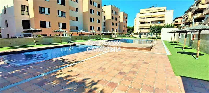 Foto 6bdc3d1d-675b-4057-8a4f-c2bec8361f12. Apartament amb calefacció aparcament piscina a Santa Clotilde Lloret de Mar