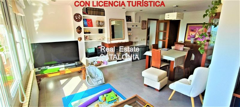 Foto 0b223f2f-65f7-487a-80ff-fc1b0792cc8c. Xalet amb xemeneia calefacció aparcament a Roca Grossa Lloret de Mar