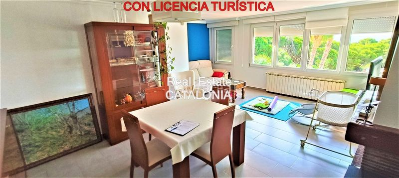 Foto 0caa2975-bf19-42e5-bf82-b3ec83c59b6e. Xalet amb xemeneia calefacció aparcament a Roca Grossa Lloret de Mar