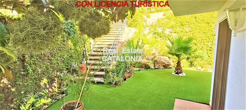 Foto 13a83d13-455a-433b-a9cb-804810e98dec. Xalet amb xemeneia calefacció aparcament a Roca Grossa Lloret de Mar