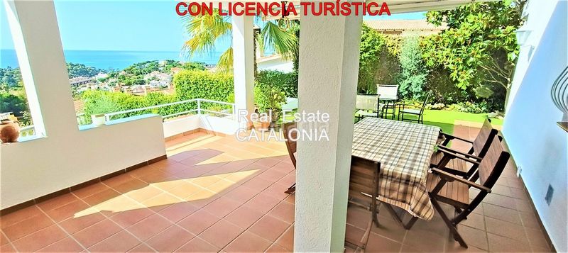 Foto 25886a23-d9e3-48fa-8452-1e8538d39d91. Xalet amb xemeneia calefacció aparcament a Roca Grossa Lloret de Mar