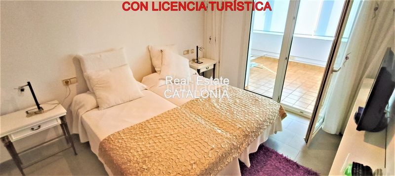 Foto 50619b9d-8217-47af-a7e7-521bfa581f8b. Xalet amb xemeneia calefacció aparcament a Roca Grossa Lloret de Mar