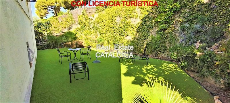 Foto 9c7479f9-597d-4ac6-91e0-8edb175e8d5e. Xalet amb xemeneia calefacció aparcament a Roca Grossa Lloret de Mar