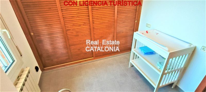 Foto a5d7170e-bb3c-44b1-b5f1-900dce4ab2e4. Xalet amb xemeneia calefacció aparcament a Roca Grossa Lloret de Mar
