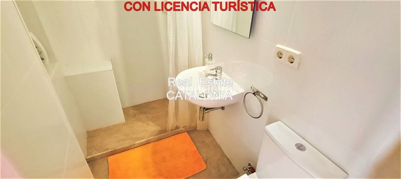 Foto bc2835cd-01dd-4118-908e-7446800558ed. Xalet amb xemeneia calefacció aparcament a Roca Grossa Lloret de Mar