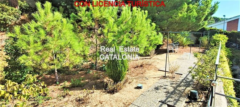Foto f4db59fd-bd08-4382-a001-ccc47e865a92. Xalet amb xemeneia calefacció aparcament a Roca Grossa Lloret de Mar
