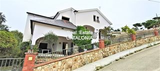 Chalet  Carrer breda