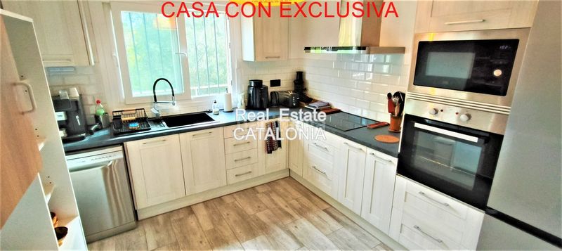 Foto 0cebe2a4-5be2-4b83-88ce-c1277334ff2c. Chalet with fireplace heating pool in Lloret Blau - La Creu de Lloret Lloret de Mar