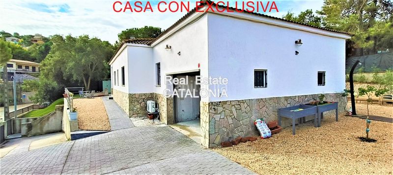 Foto 2926c843-0b17-46b2-9734-ba710de9222c. Chalet with fireplace heating pool in Lloret Blau - La Creu de Lloret Lloret de Mar