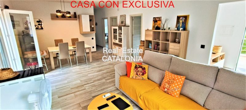Foto 873b886c-3400-40b8-a1d7-1691f41df216. Chalet with fireplace heating pool in Lloret Blau - La Creu de Lloret Lloret de Mar