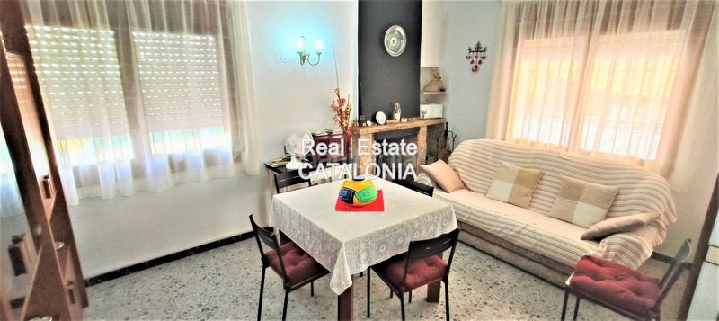 Foto 9a3d4ffa-bf70-46a2-b8d3-98acb96c78b1. Chalet con camino parcheggio in Lloret Residencial - Montlloret Lloret de Mar