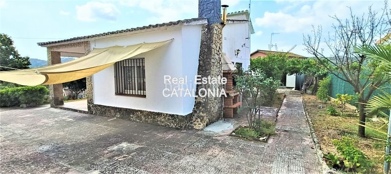Foto a944aef4-7782-418e-868d-fe7a100e4be2. Chalet con camino parcheggio in Lloret Residencial - Montlloret Lloret de Mar