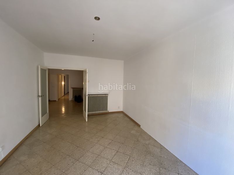 Foto e3f2cb5c-afc4-47ac-bfdf-b47114a7339a. Appartamento con parcheggio in Mollerussa