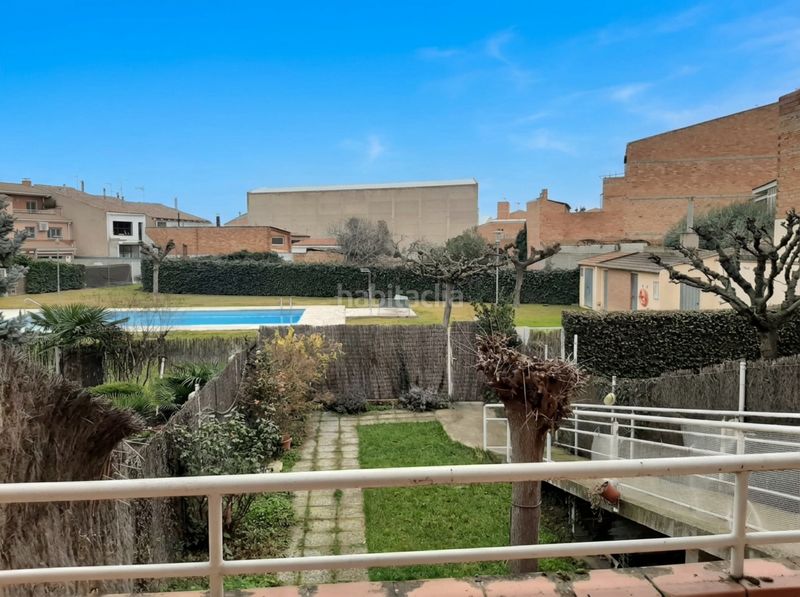 Foto bb10195d-66cb-40da-a6ca-6c88a39eee99. Casa aparellada amb calefacció aparcament piscina a Mollerussa