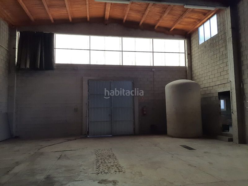 Foto df9b6b91-aa53-4f0d-ab29-519e9a5525b5. Industrial building in Tàrrega