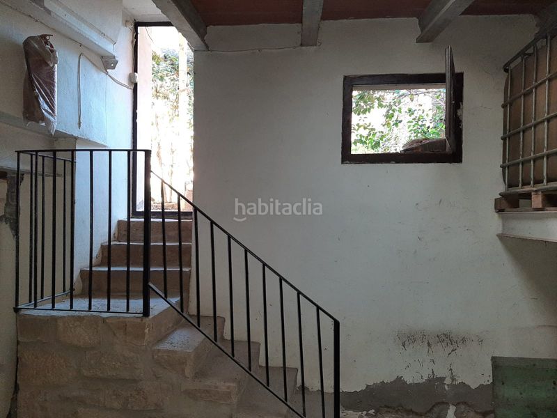 Foto 8b7f7c04-d0e0-40ee-957c-b3ab846e2bcc. Masia amb xemeneia calefacció aparcament a Cervià de les Garrigues