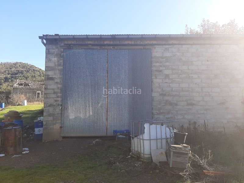 Foto 581d7bbe-cedc-4108-8b9d-8c821a46c714. Finca rústica en Tiurana