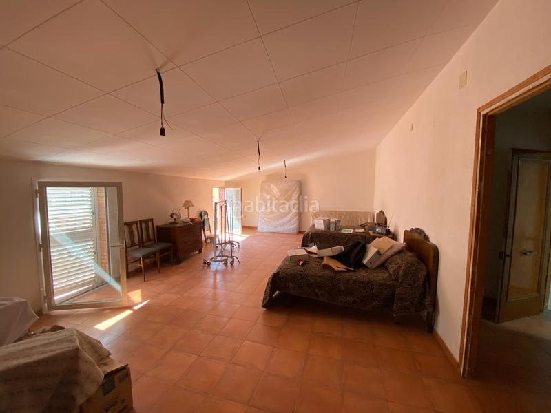 Foto 1e055260-9fb5-4b81-b87b-a9ad80663277. Casa bifamiliare con riscaldamento parcheggio in Linyola