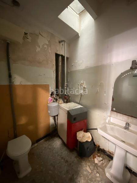 Foto f5197878-0fc3-486f-b925-80471cc8353a. Casa bifamiliare con riscaldamento parcheggio in Linyola